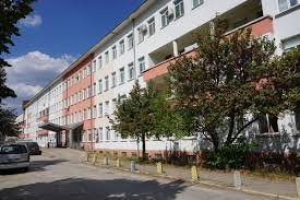 Лекари във Враца спасиха 25-годишен след тежко ПТП: Спешна операция и 15 кръвопреливания за 4 дни