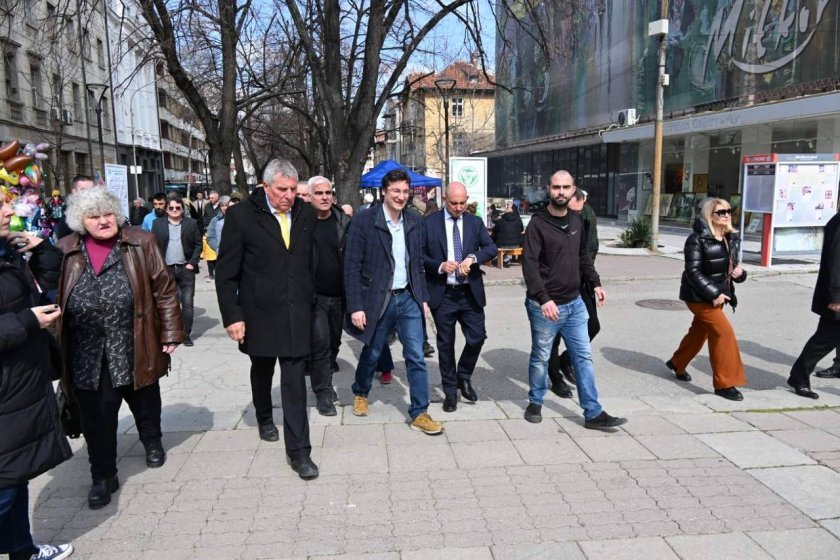 Зарков в Кюстендил: Трябва да извадим България от поредицата ялови избори