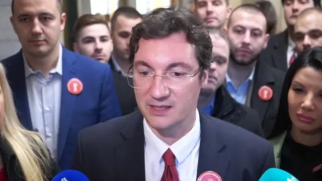 Крум Зарков: България рискува да се превърне в „територия без хора“