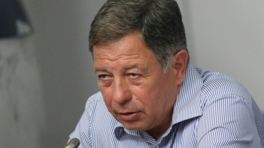 Ген. Румен Миланов успокои жителите на Безмер: Базата е военен обект и е добре защитена