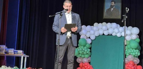 79 години СУ &bdquo;Христо Ботев&ldquo; в Козлодуй: Отличия за учители и ученици и финал с театрална постановка