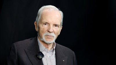 &bdquo;Удостоверете, че съм жив&ldquo;: Бивш председател на НС потърсил кмет в София с необичайна молба