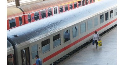 Пиян и агресивен врачанин нападна полицаи във влака Варна&ndash;Шумен: Свалиха го и го пратиха в токсикология