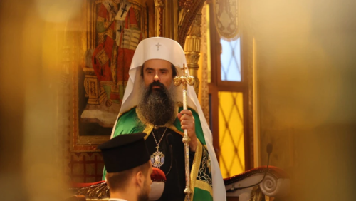Патриарх Даниил на Разпети петък: Не съдете Бога. Търсете спасението си