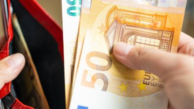 &bdquo;600 евро на месец не стигат&ldquo;: Родители в Монтана алармират за скок в цените за бебе