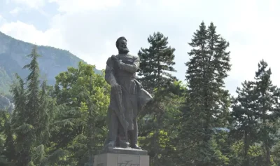 Враца събра 11 345 евро за копие на първия паметник на Христо Ботев