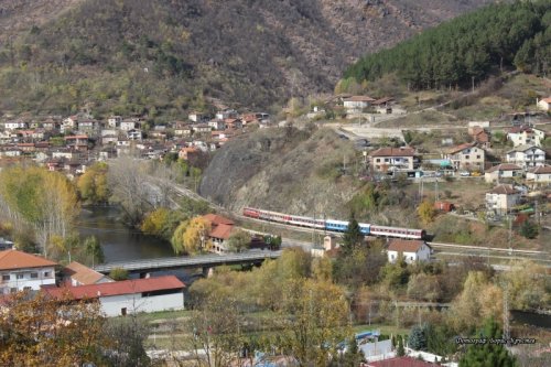 Затварят жп прелеза край гара Зверино за два дни: Ключов маршрут блокиран между 8 и 14 ч.