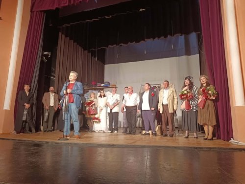 &bdquo;Балкански синдром&ldquo; разтърси Оряхово: Смях до сълзи и горчива истина от сцената