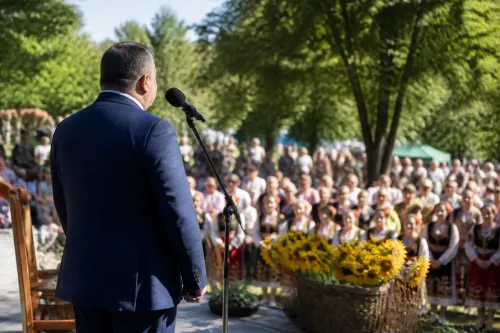 Росен Михайлов откри фестивала „Слънцето на Тодорка“ край Оходен