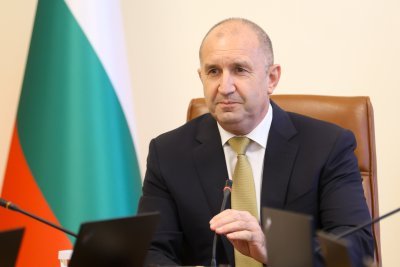 Радев: Създаваме кризисен координационен съвет за Националната детска болница, за да спрем изоставането