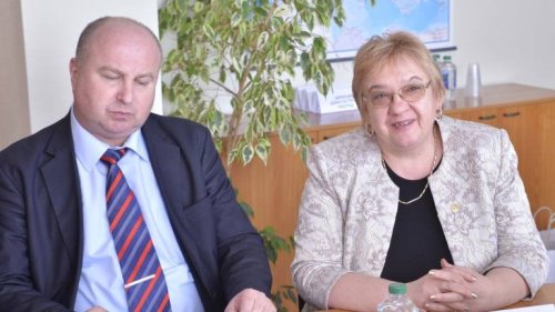 Държавните студентски общежития като лична бащиния: как Драгомир Николов настанява чуждестранни работници и къде отива разликата от наемите