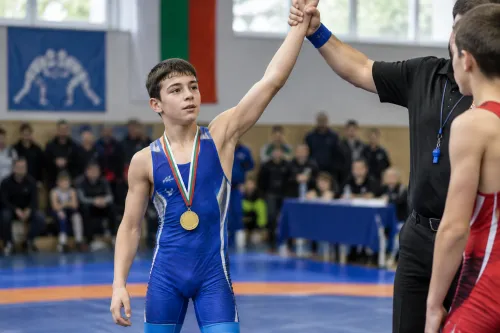 Шестокласник от Враца спечели злато по борба в Батановци