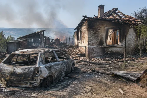 Пожари във Видинско унищожиха къща, кола и постройки