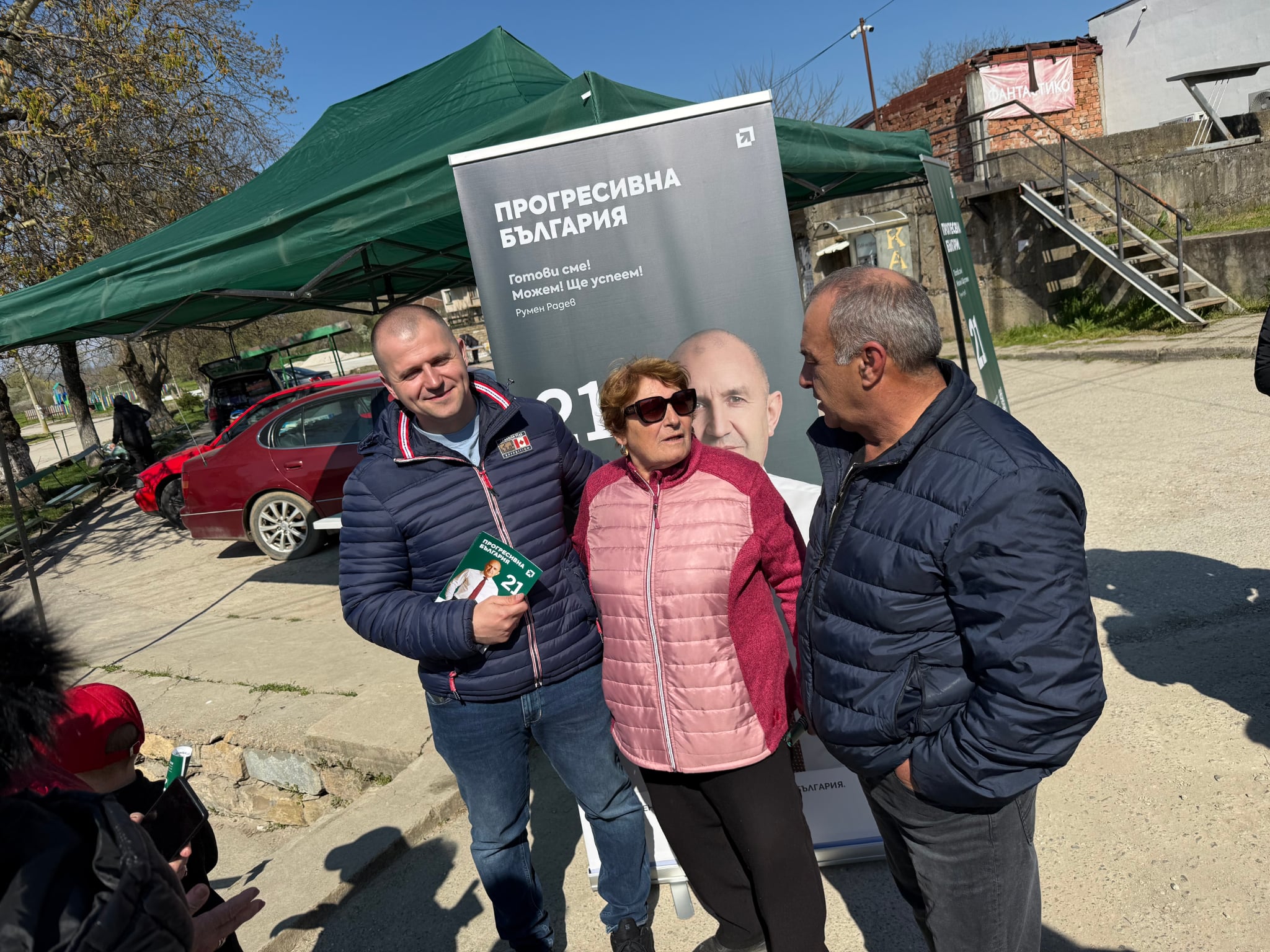 Разпети петък на пазара в Лиляче: Кандидати за парламента изслушаха тревогите на хората
