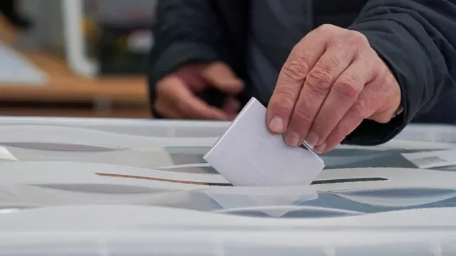 Резултати при 78,24% обработени протоколи: "Прогресивна България" - 44,5%, петпартиен парламент е вероятен