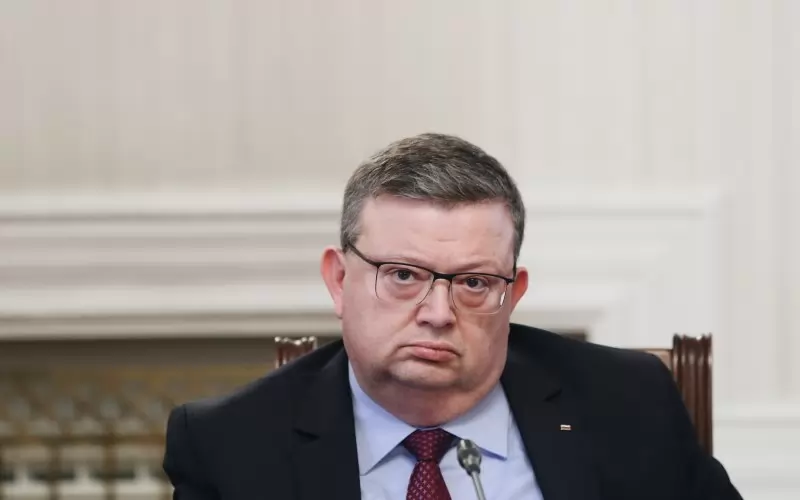 Прероди ли се Пепи Еврото в масона Цацаров?