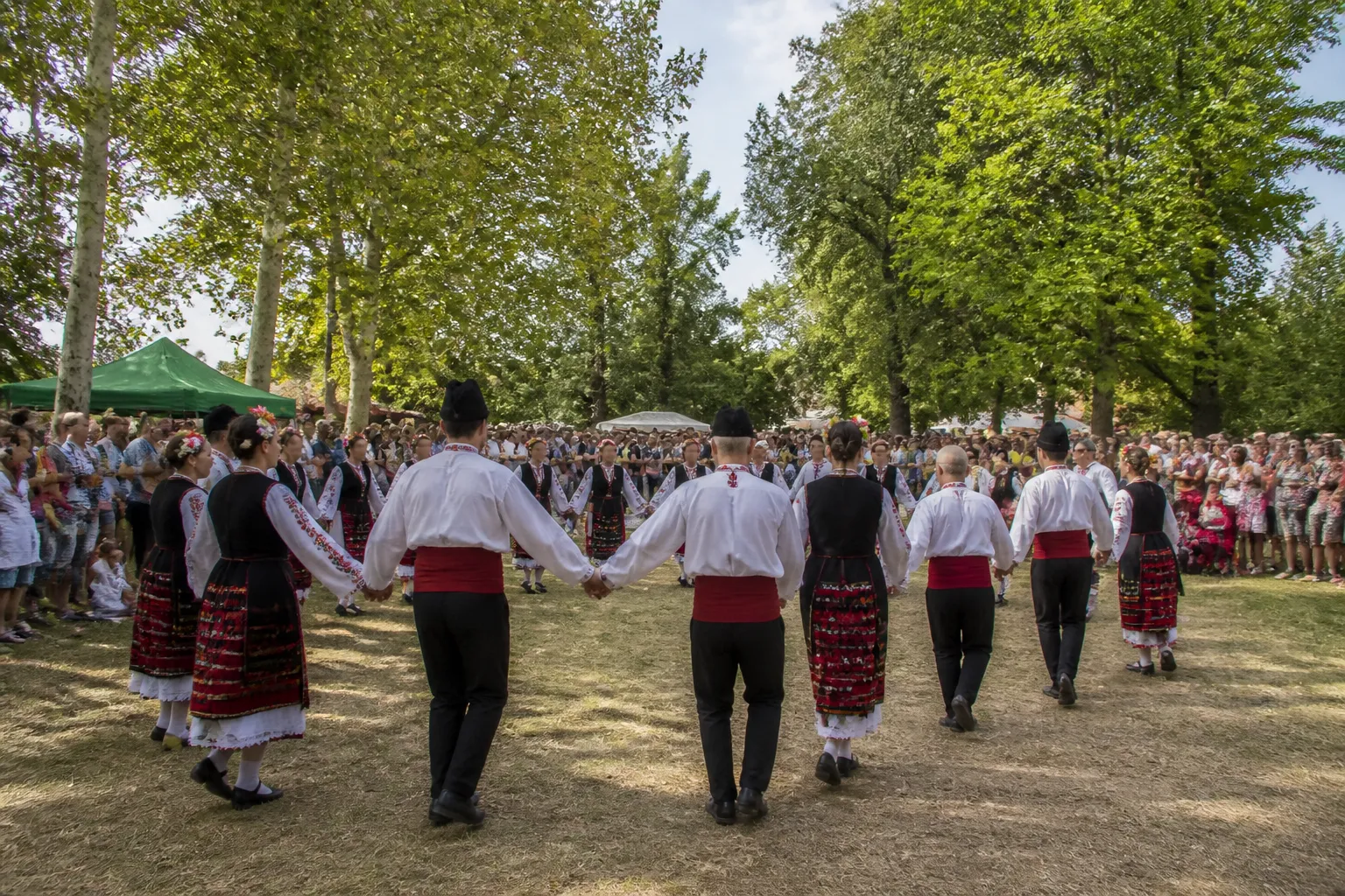 Съборът в Галово събра Оряхово с музика и самодейци
