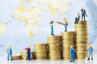 Враца пак е в топ 3 по заплати, но с шокираща пропаст: Държавният сектор дава с 1501 лв. повече