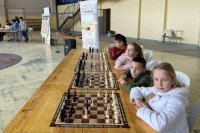 Шахматното турне &bdquo;Асеневци&ldquo; влезе във Враца: Деца от училища и градини на открит урок