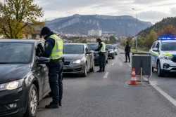 Полиция и жандармерия провериха 67 коли във Врачанско
