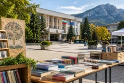 ПЕГ „Йоан Екзарх“ прави безплатен книжен обмен във Враца