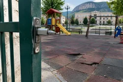 Дете се нарани на площадка във Враца, родители искат спешни мерки
